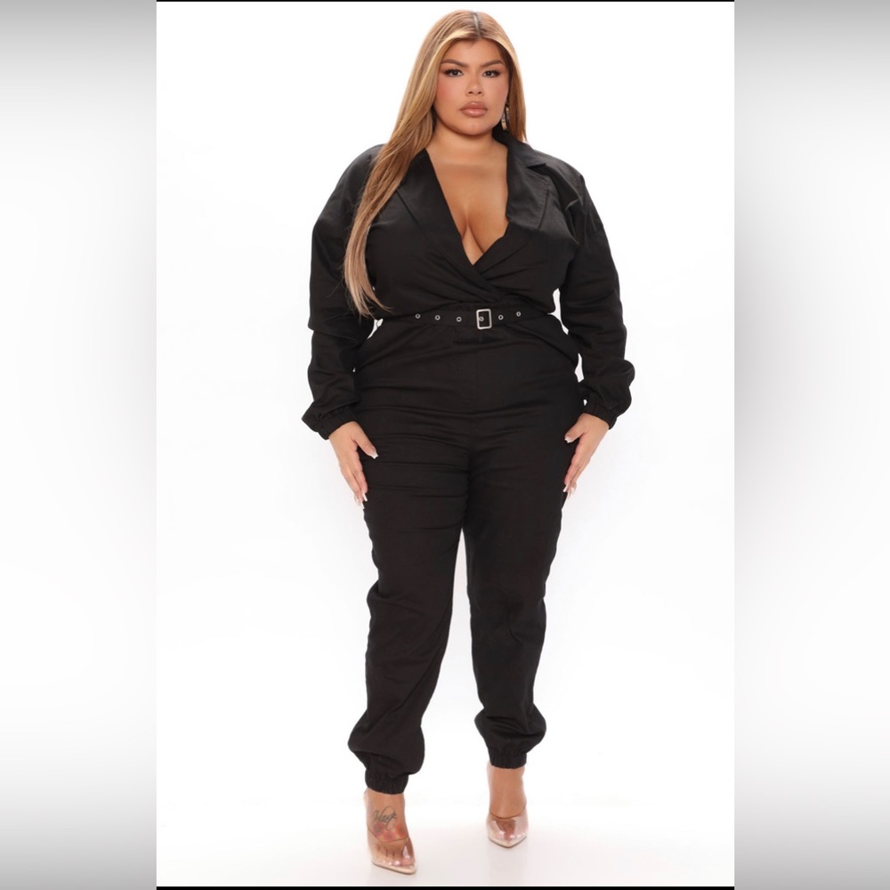 Fashion Nova Utility Jumpsuit!